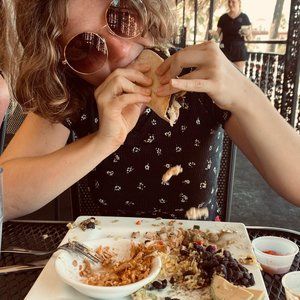 Meet your Posher, Charlotte